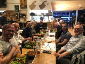 Photo d'une soirée entre membres, au restaurant