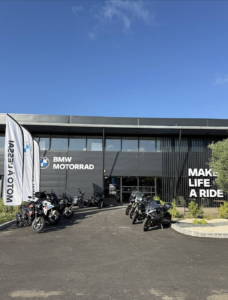 Devanture de la concession BMW de Toulouse - Labège